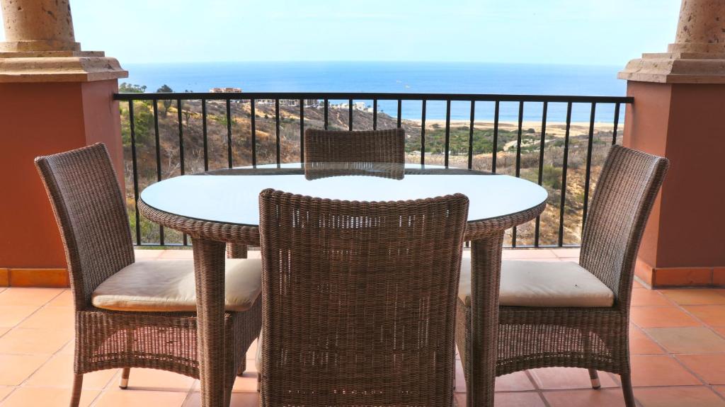 Quivira Los Cabos Condos and Homes -Vacation Rentals